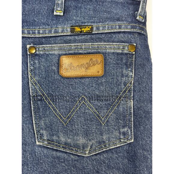 Wrangler George Strait Cowboy Cut Collection Men's Jeans - Size 35x32 (36x33) - Picture 3 of 5